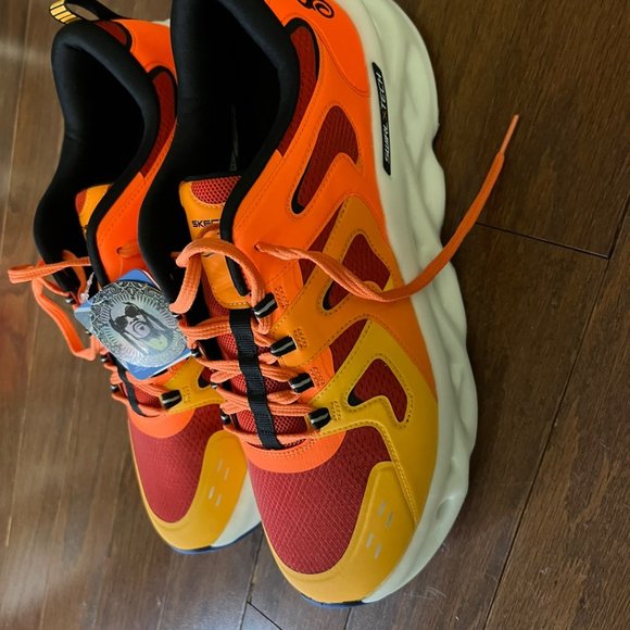 MEN'S SNOOP DOGG: GO RUN SWIRL TECH - DIZZIE - Orange US Size 12 - Picture 2 of 4